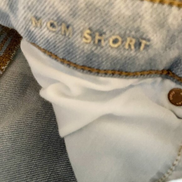 American Eagle Mom Short Size 4 - Picture 2 of 7
